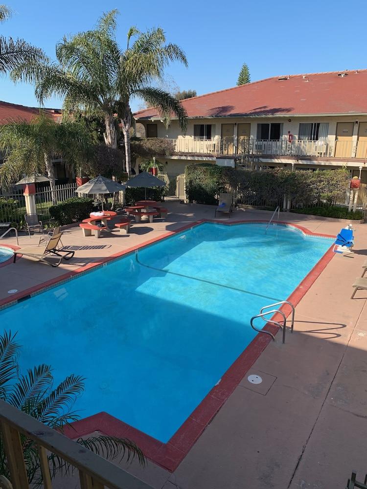 California Suites Hotel San Diego Ngoại thất bức ảnh