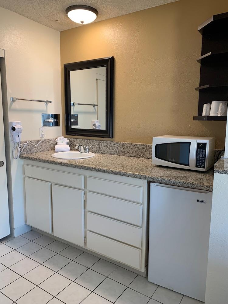 California Suites Hotel San Diego Ngoại thất bức ảnh